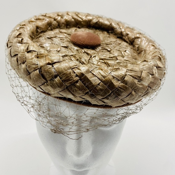 Vintage 1950s Woven Straw Hat with Net - Picture 1 of 7